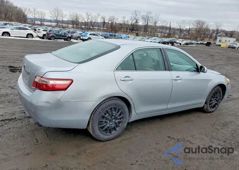 2007 Toyota Camry Ce z USA, uszkodzony, nr VIN 4T1BE46K57U582914